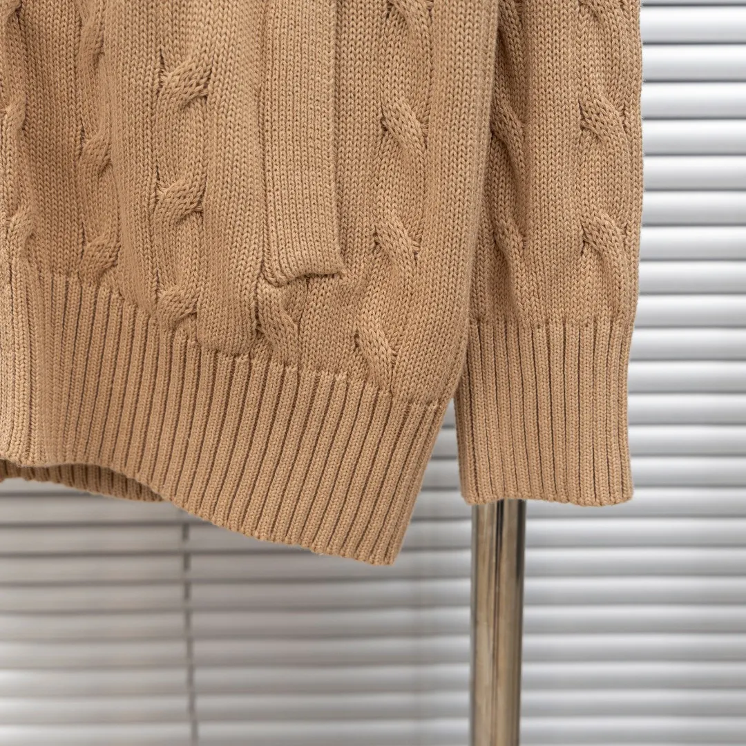 P320 top version (different currencies). You can scan the code to enter the official website. Style: Ralph Lauren POLO Ralph Lauren small label embroidered knitted old money style zipper cardigan jacket. Color: Picture color. Size: S-XL. Fabric: pure cotton. Accessories: full set of customized accessories. No gender distinction. Same style for men and women.